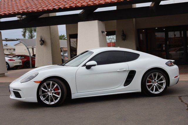 Used 2018 Porsche 718 Cayman RWD image 5