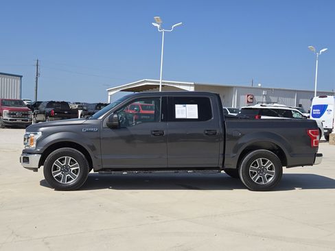 Used 2019 Ford F150 XLT image 4