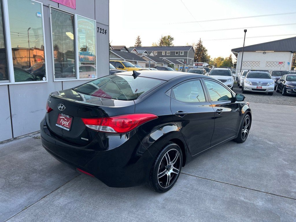 Used 2011 Hyundai Elantra Limited FWD image 7