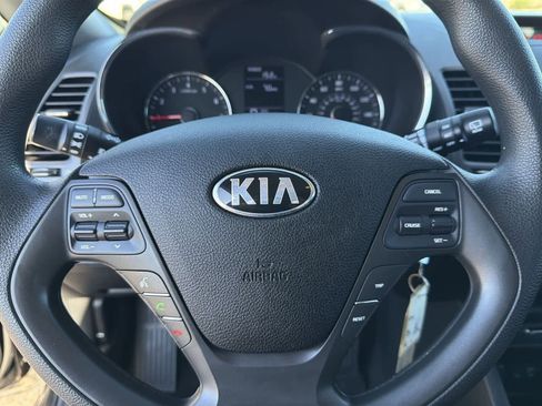 Used 2016 Kia Forte LX image 27