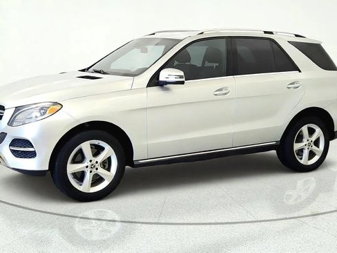 Used 2018 Mercedes-Benz GLE 350 4MATIC image 4