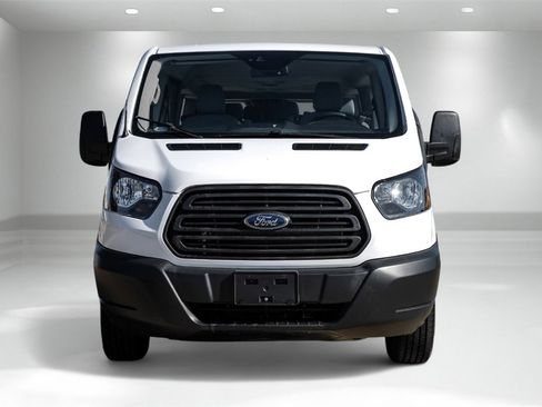 Used 2016 Ford Transit 350 XL image 4
