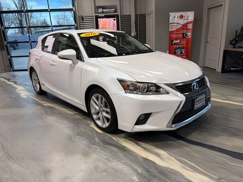 Used 2016 Lexus CT 200h w/ Navigation Package image 1