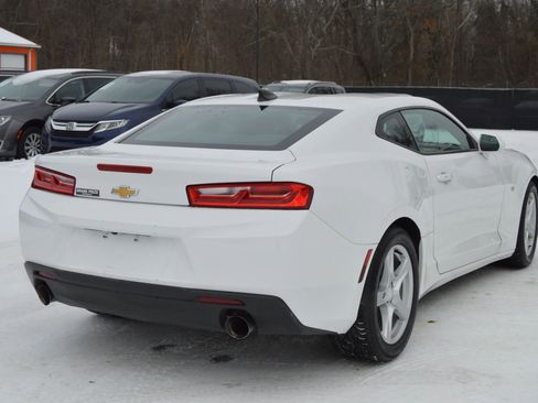 Used 2016 Chevrolet Camaro LT image 6