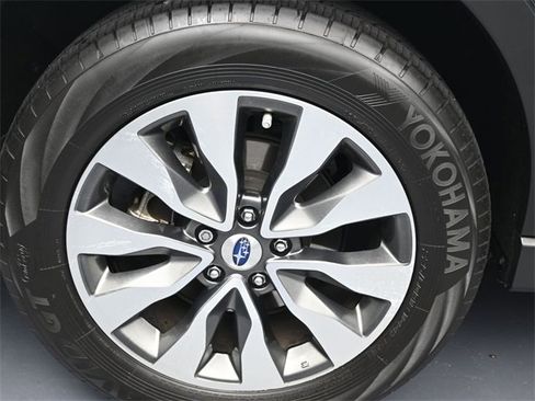 Used 2023 Subaru Outback Limited image 9