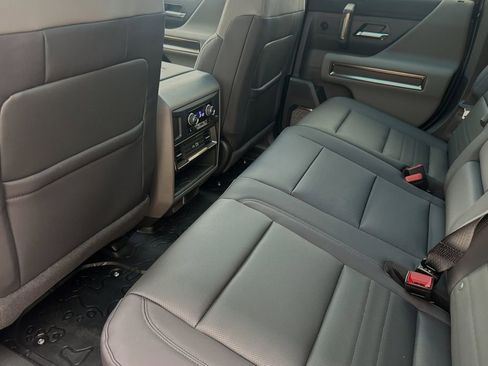 New 2025 GMC Hummer EV 3X w/ Extreme Off-Road Package AWD/4WD image 9