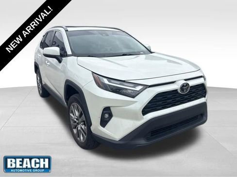 Used 2022 Toyota RAV4 XLE Premium FWD image 1