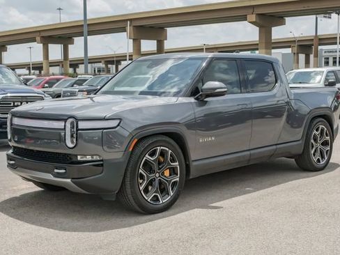 Used 2023 Rivian R1T Adventure image 6