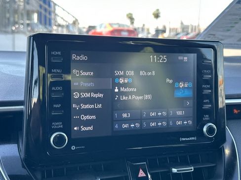 Used 2022 Toyota Corolla SE image 17