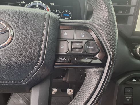 Used 2023 Toyota Sequoia TRD Pro AWD/4WD image 21