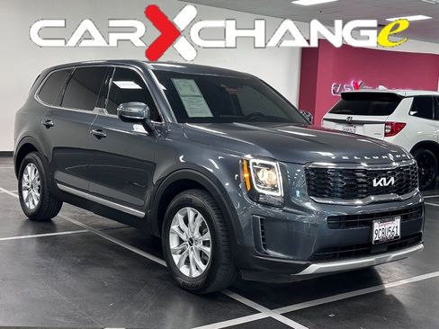 Used 2022 Kia Telluride LX image 1