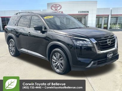 Used 2025 Nissan Pathfinder SV