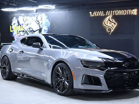 Used 2017 Chevrolet Camaro ZL1 RWD image 17