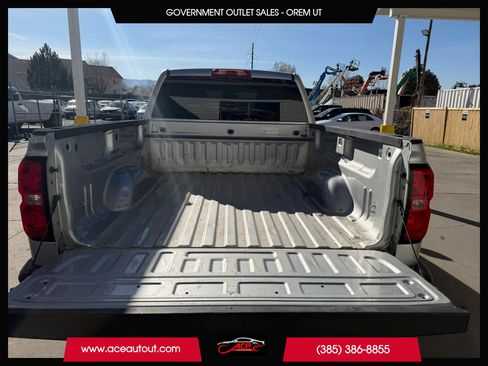 Used 2018 Chevrolet Silverado 1500 W/T w/ Trailering Package AWD/4WD image 12