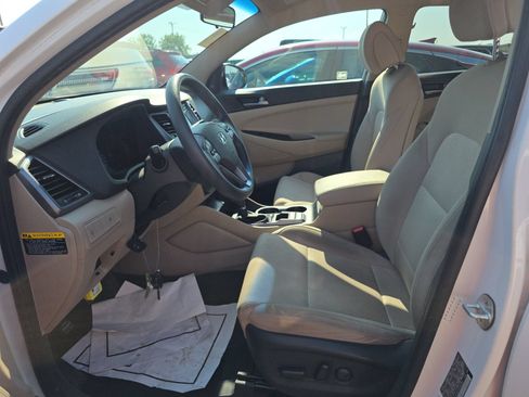 Used 2017 Hyundai Tucson SE w/ SE Popular Package 02 AWD/4WD image 8