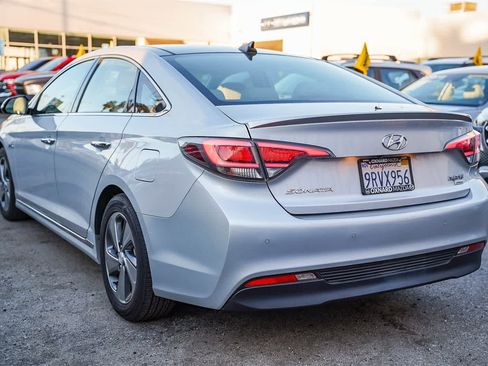 Used 2016 Hyundai Sonata Limited w/ Option Group 02 image 8