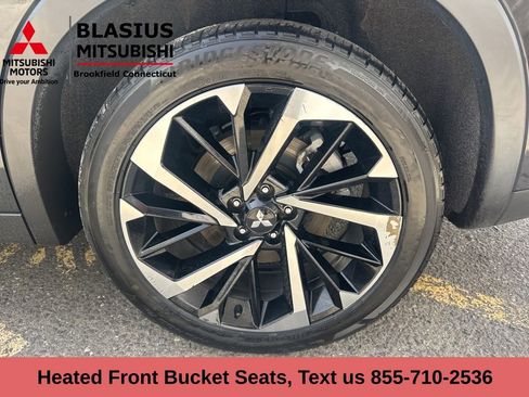 Used 2024 Mitsubishi Outlander 4WD Plug-In Hybrid image 34