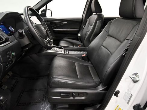 Used 2023 Honda Passport EX-L image 14