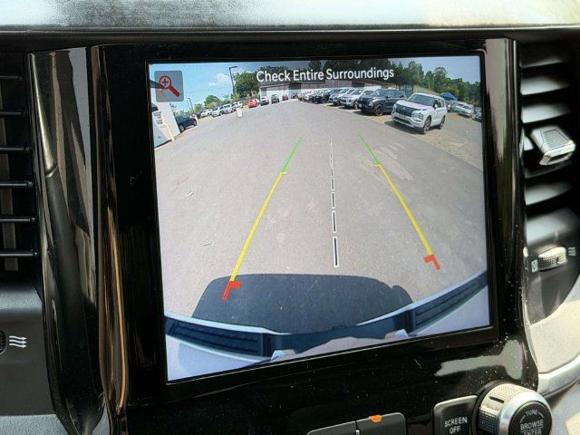Used 2022 RAM 1500 Big Horn AWD/4WD image 3