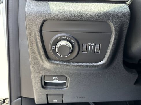 New 2026 Jeep Grand Cherokee L 4WD image 31