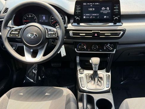 Used 2021 Kia Seltos LX AWD/4WD image 24