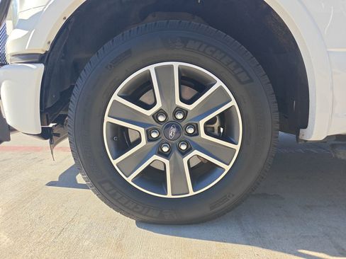 Used 2016 Ford F150 XLT w/ Equipment Group 302A Luxury image 28