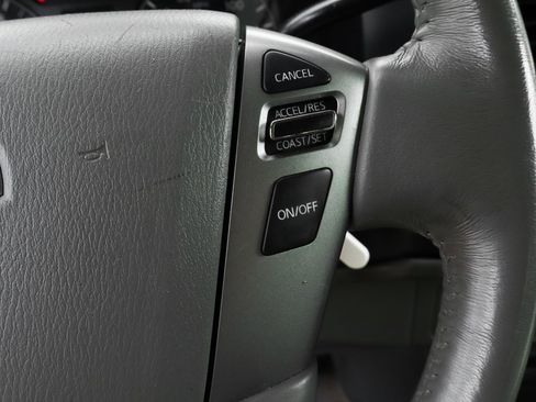 Used 2020 Nissan NV 3500 SL image 25