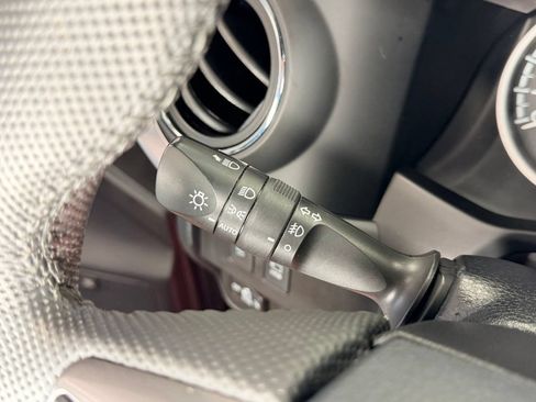 Used 2020 Toyota Tacoma Limited AWD/4WD image 18