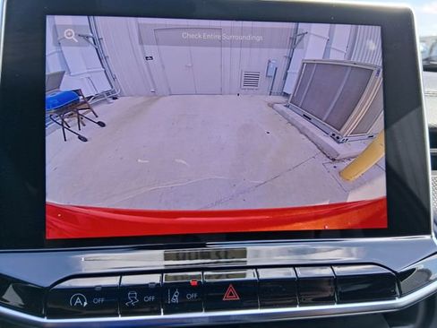 New 2026 Jeep Compass Latitude image 18