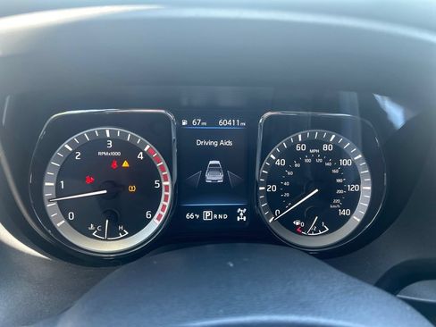 Used 2019 Nissan Titan PRO-4X w/ Pro-4x Utility Package AWD/4WD image 18