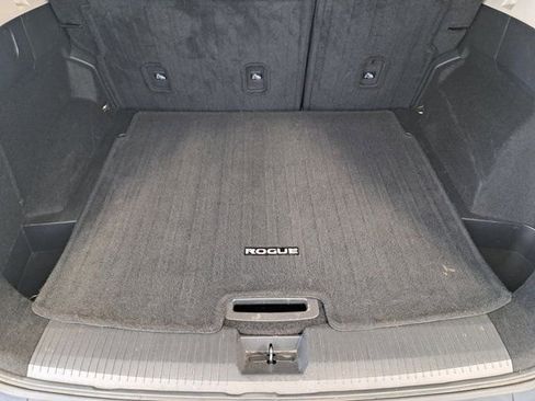 Used 2024 Nissan Rogue S AWD/4WD image 28