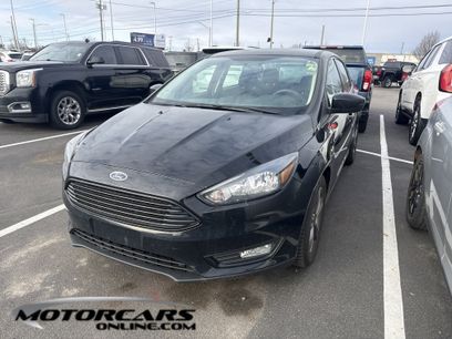 Used 2018 Ford Focus SE w/ SE Appearance Package