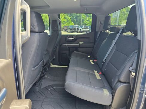 Used 2020 Chevrolet Silverado 1500 LT w/ LT Value Package AWD/4WD image 11