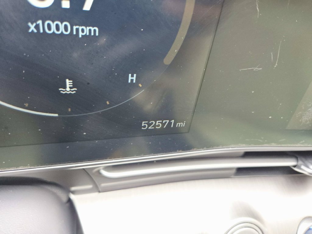 Used 2024 Hyundai Kona Limited AWD/4WD image 23