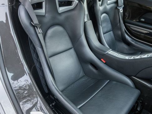 Used 2005 Porsche Carrera GT image 23