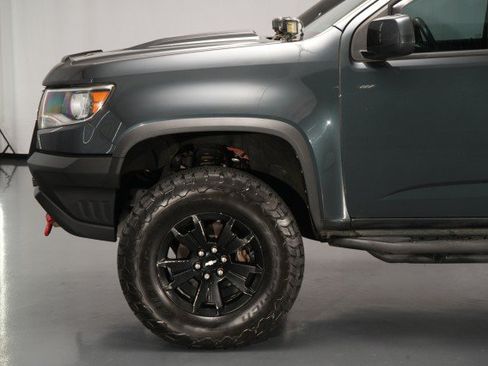 Used 2018 Chevrolet Colorado ZR2 w/ ZR2 Dusk Special Edition AWD/4WD image 3