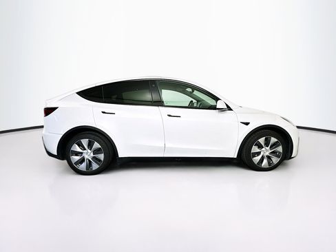 Used 2021 Tesla Model Y Long Range AWD/4WD image 10