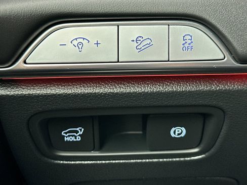 Used 2026 Genesis GV80 2.5T Select image 36