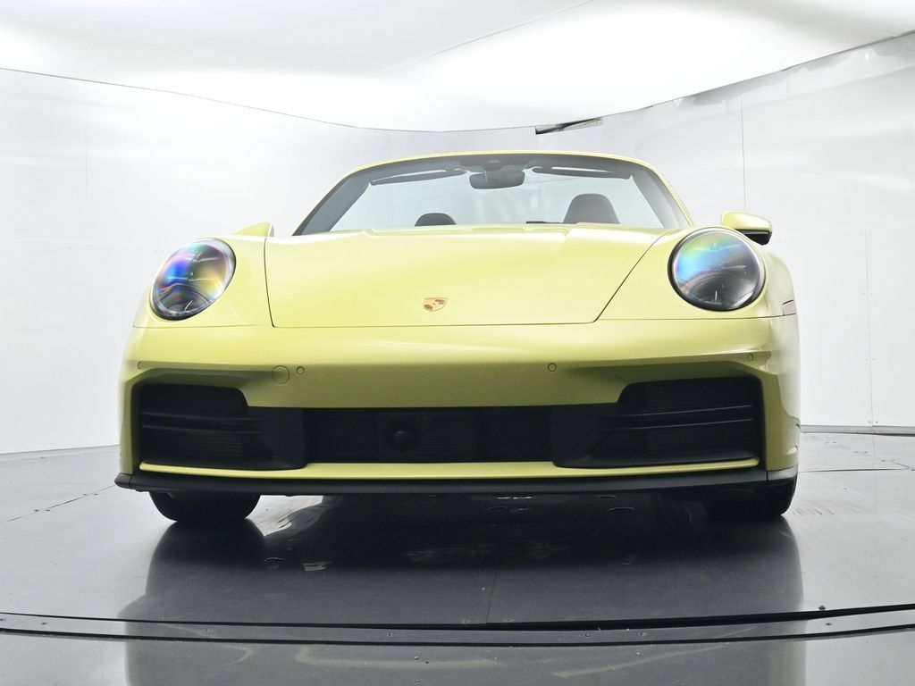 Certified 2025 Porsche 911 Carrera RWD image 65