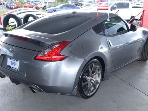 Used 2014 Nissan 370Z Touring w/ Sport Package RWD image 5
