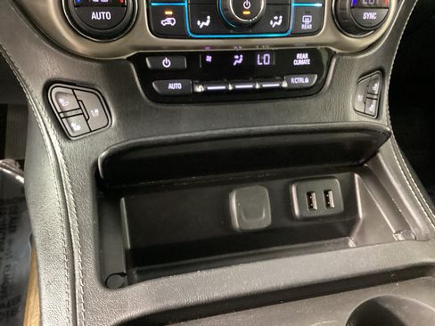 Used 2018 GMC Yukon XL Denali AWD/4WD image 26