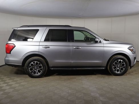 Used 2022 Ford Expedition XLT AWD/4WD image 16