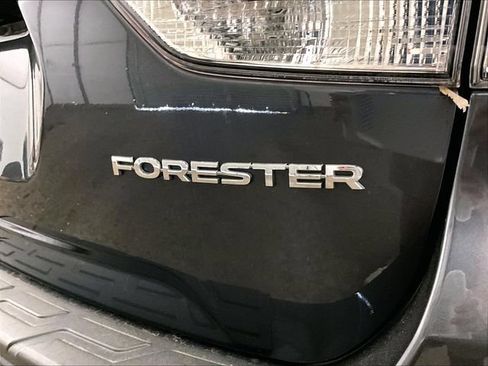 Used 2022 Subaru Forester AWD/4WD image 13
