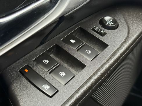 Used 2017 GMC Terrain SLE FWD image 23