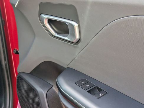 Used 2025 Kia K4 LXS image 31