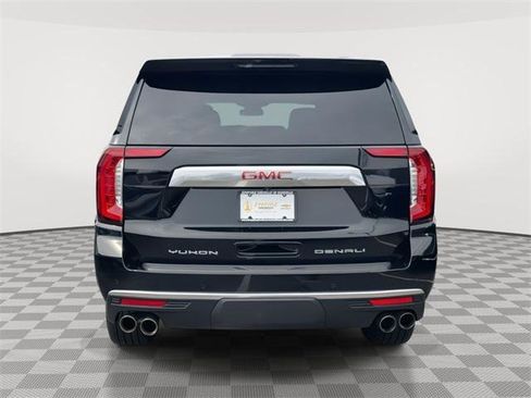 Used 2024 GMC Yukon XL Denali image 5
