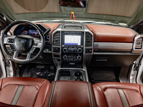 Used 2020 Ford F450 Platinum w/ FX4 Off-Road Package image 16