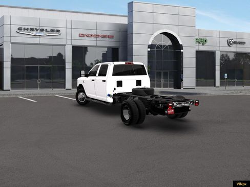 New 2026 RAM 3500 Tradesman image 4