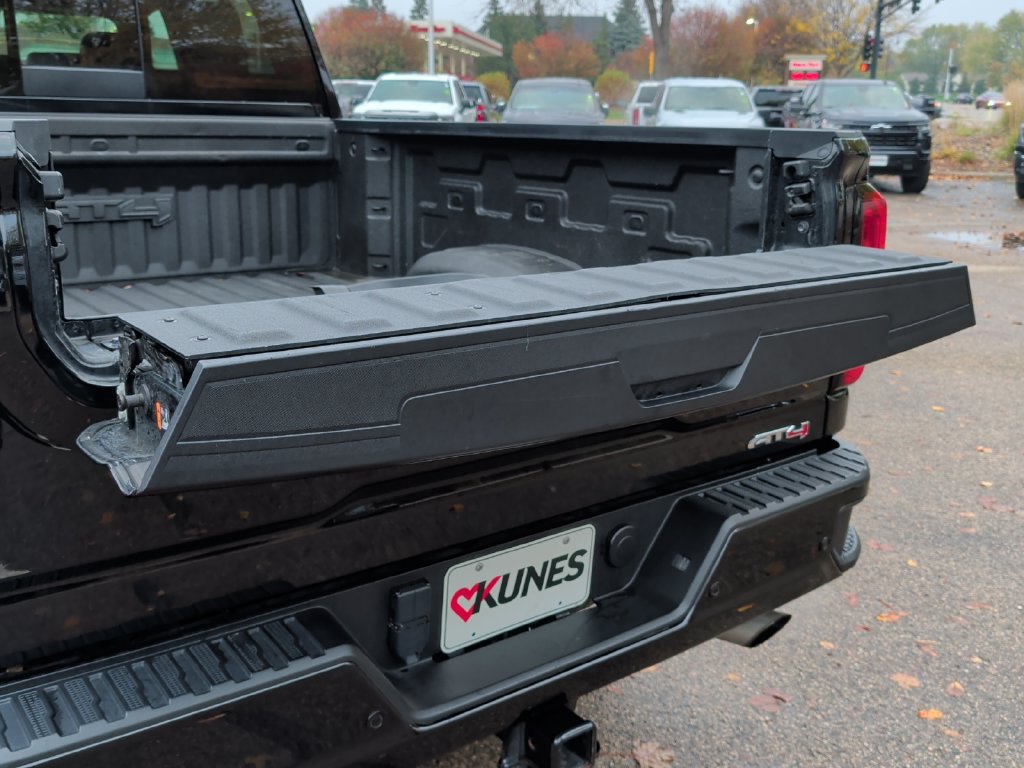 Used 2022 GMC Sierra 3500 AT4 w/ AT4 Premium Plus Package AWD/4WD image 46