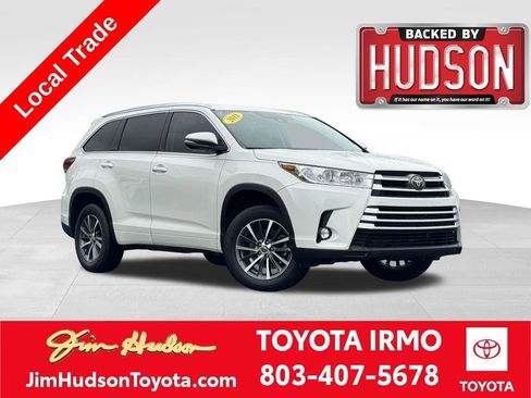 Used 2018 Toyota Highlander XLE image 1